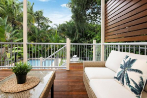 Large Family Pool Home in Taringa 6km to CBD Pets